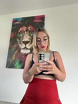 Giuliana_baby webcam