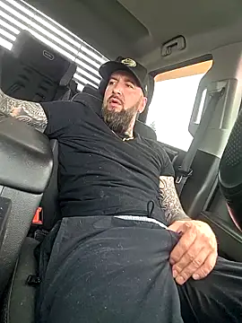 Beardedtattood webcam