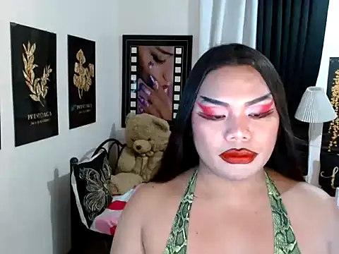 TSbrianaHugeCock webcam