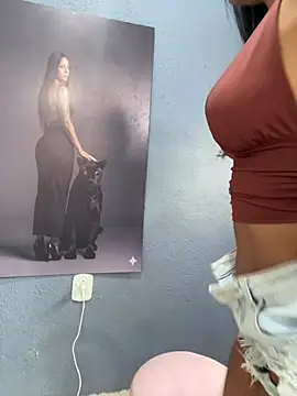 Elamesmamorena - Live Cam