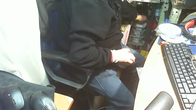 nonnomaturobisex (M grandpa) - MATURO SEGA CAZZO,CULO,PIEDI,BOCCA.