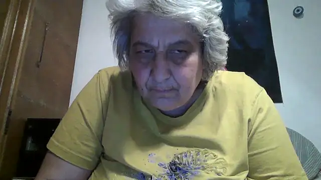 ExquisiteMature webcam