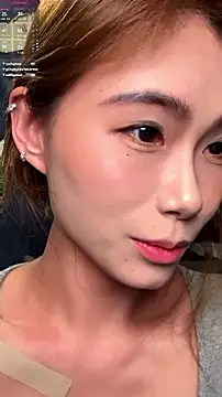 美女Cici250808在线直播