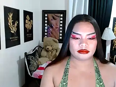 TSbrianaHugeCock webcam