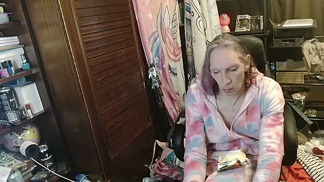 ombeline1 - Ombeline1's free webcam - UK Sex Cams