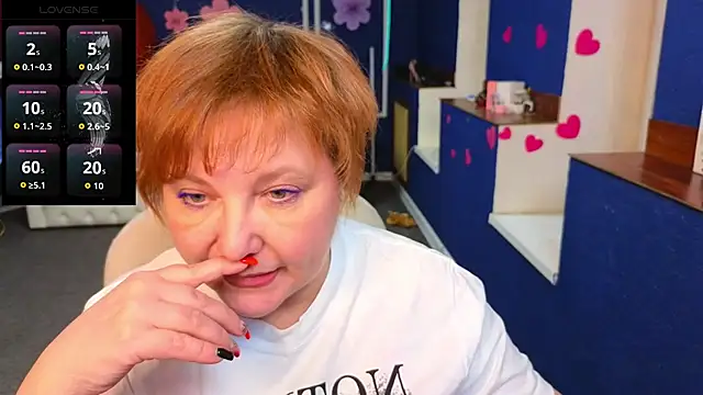 Kira_Kingslee webcam