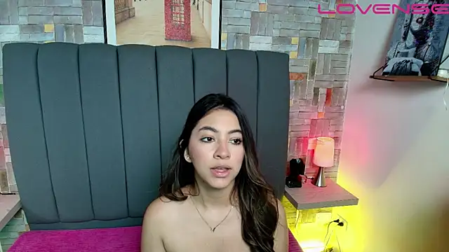 karla_latin_ webcam
