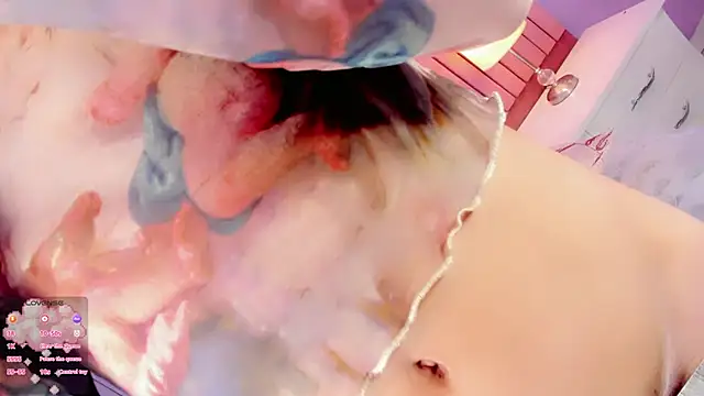 Camille_deluxe webcam