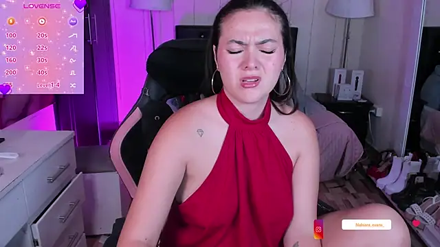 NahiaraEvans_ webcam