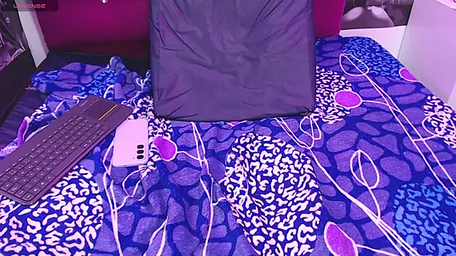 violet_angel13 webcam