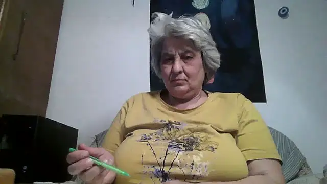 ExquisiteMature webcam