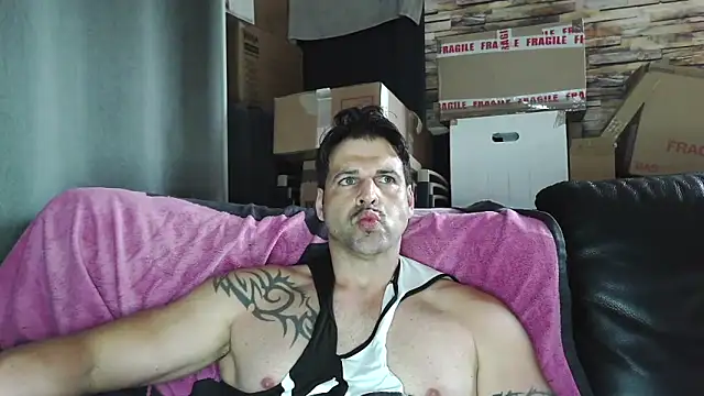 XxBigboybandxX webcam