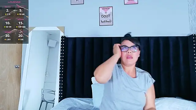 hotlatinateacher webcam