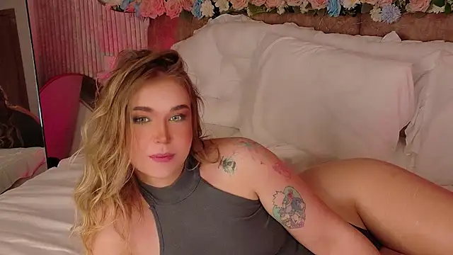 Lilith_Bonheur webcam