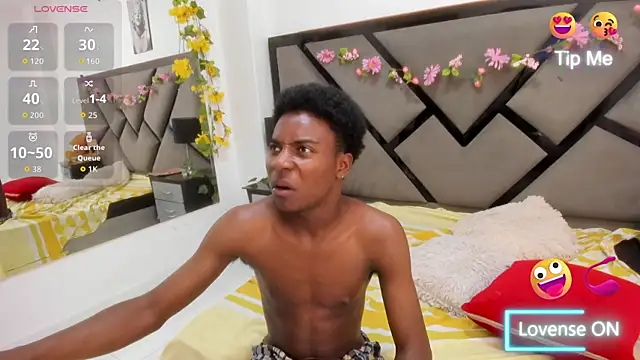 NoahJhonson69 webcam