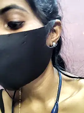 thaper_meera2 (F young) - Boobs show