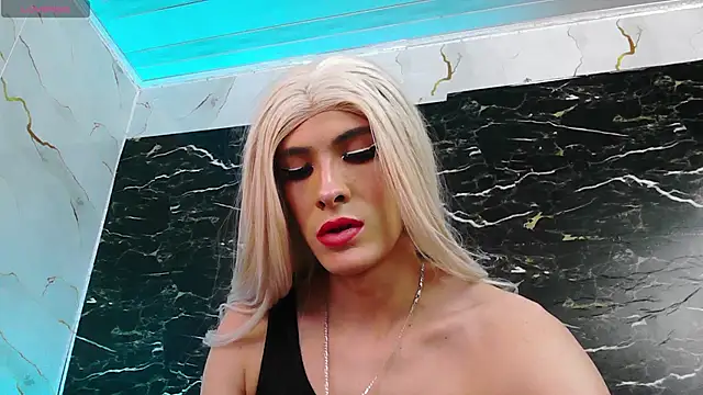 crislingery_dolli webcam