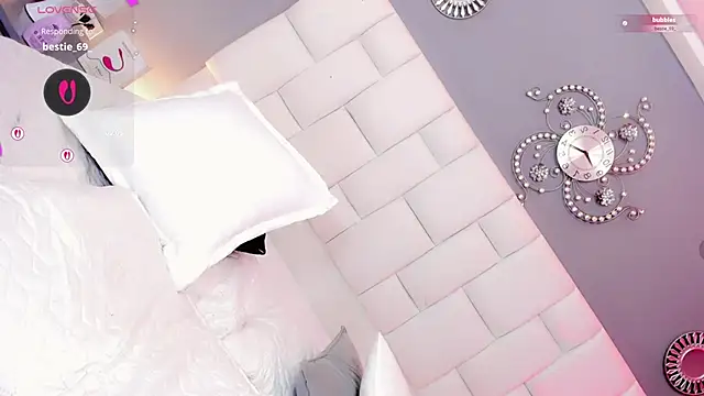 Kisses_Sophia webcam