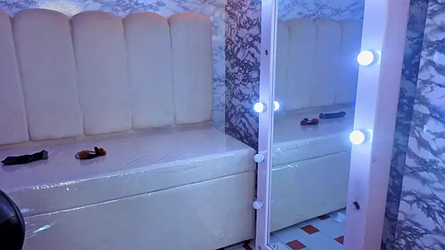 Afrodita_Wild_v webcam