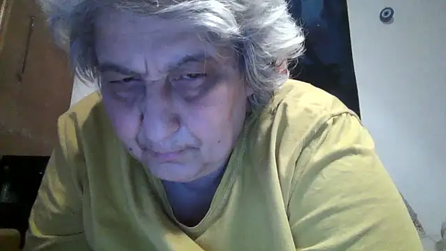 ExquisiteMature webcam