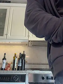 noitelivre (M mature) - Show pre cum