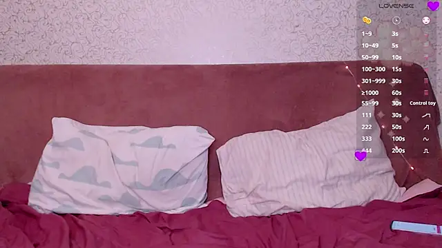 laura_palmerr webcam