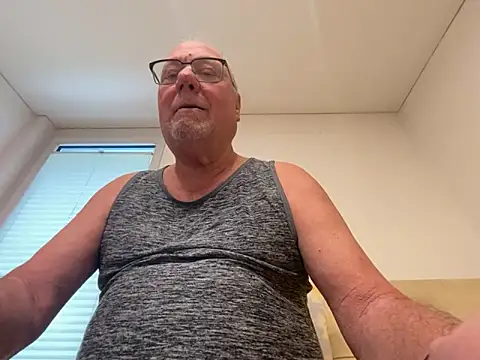 gerri2000 - Gerri2000's free webcam - UK Sex Cams