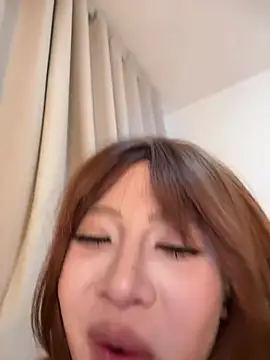 美女xiaohanbaby在线直播