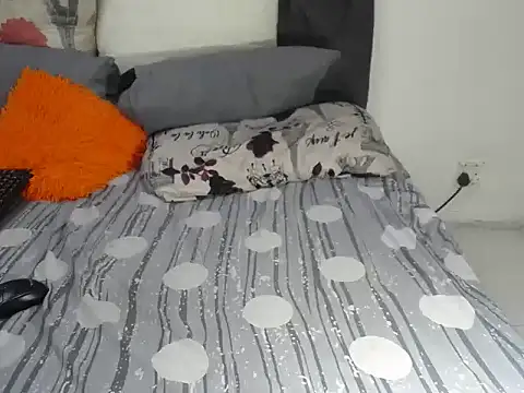 BootySoYummyX webcam