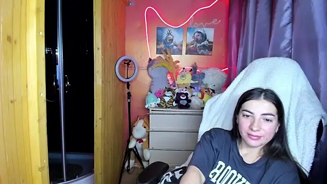 Fiery_Brunette_ webcam