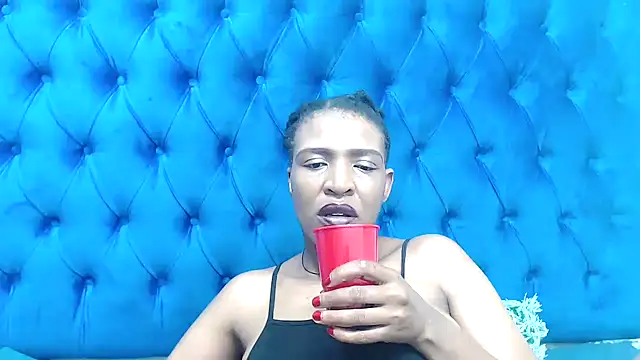 SpicyQueenxxxx webcam