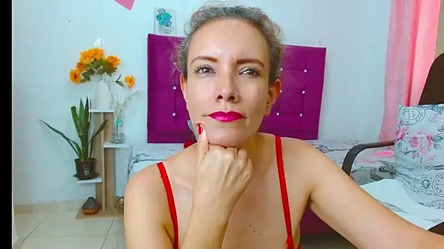 chantalsemenova1 webcam