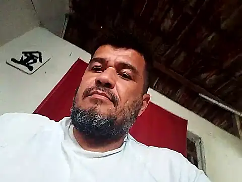 tarra122 - Tarra122's free webcam - UK Sex Cams