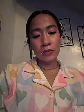 asianmilfsheryl - AsianMilfSheryl's free webcam - UK Sex Cams