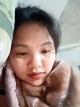 pretty-haert - Pretty-haert's free webcam - UK Sex Cams