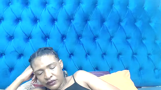 spicyqueenxxxx - SpicyQueenxxxx's free webcam - UK Sex Cams