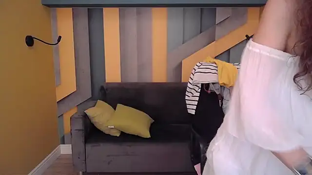 EllaLong live sex cam