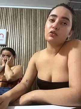 Antonella_Julieta webcam