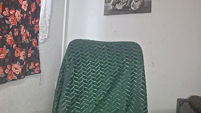 Cyndee_Winter webcam