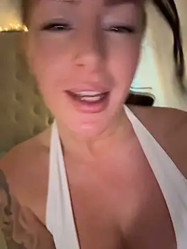 ChristinaSiemone webcam