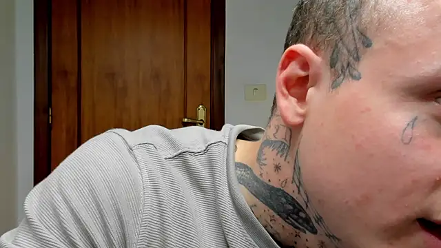 layneinchains webcam