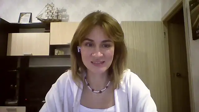 ElenoreHolguin webcam