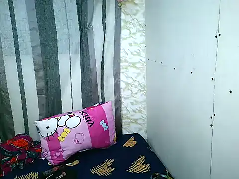 BestCausinEVER2324 webcam