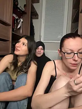 RussianGirls_'s room