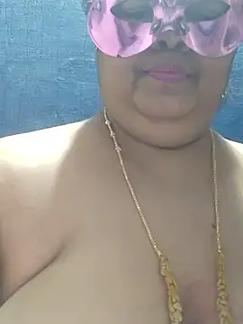 tamilthanushri webcam