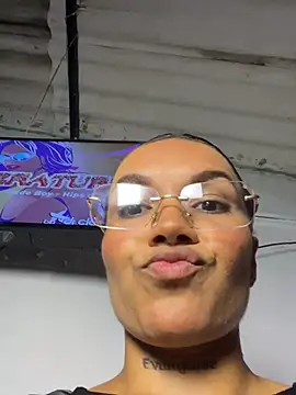 Julieta-velvet webcam