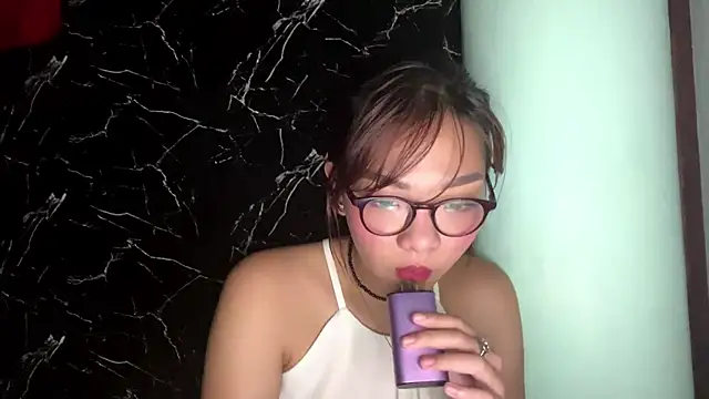 urhottie_lottie webcam