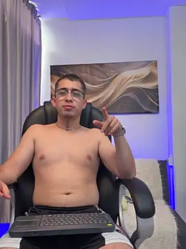 Tommas_Jhonson webcam