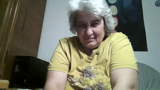 ExquisiteMature webcam