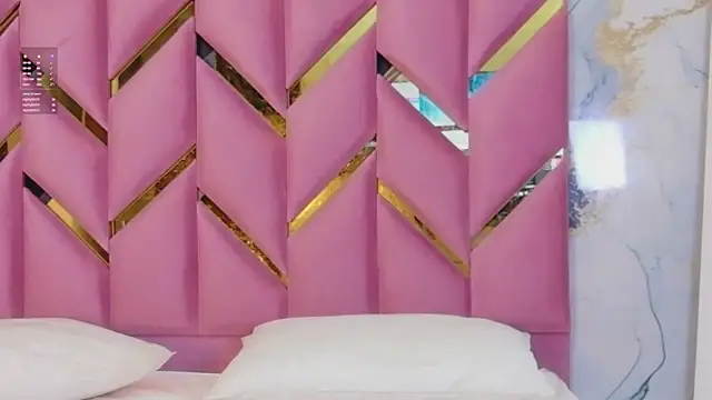 EbonyCoWorker webcam